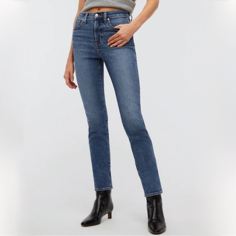 Madewell Women's “Stovepipe mid rise “ Straight Leg Jeans